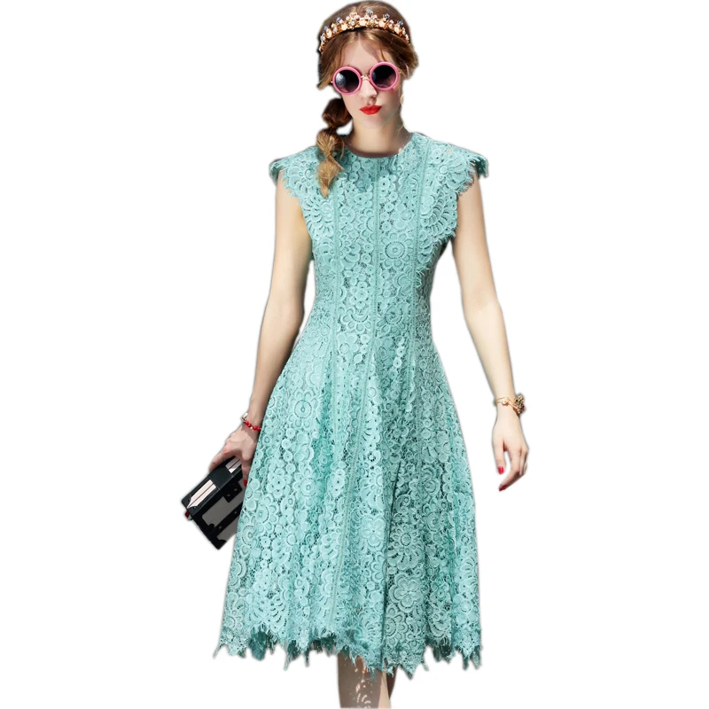 HIGH QUALITY 2017 Women's Summer Street Style Runway Slim Embroidery Dress Sleeveless Solid Color Luxurious Lace Pleated Dresses
HIGH QUALITY 2017 Women's Summer Street Style Runway Slim Embroidery Dress Sleeveless Solid Color Luxurious Lace Pleated Dresses