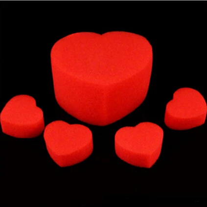 Retail Magic Trick Sponge Heart Close Up Street Magic Accessories Simple Pack Close-up magic 1set =One Big +Four Small YH183
Retail Magic Trick Sponge Heart Close Up Street Magic Accessories Simple Pack Close-up magic 1set =One Big +Four Small YH183
