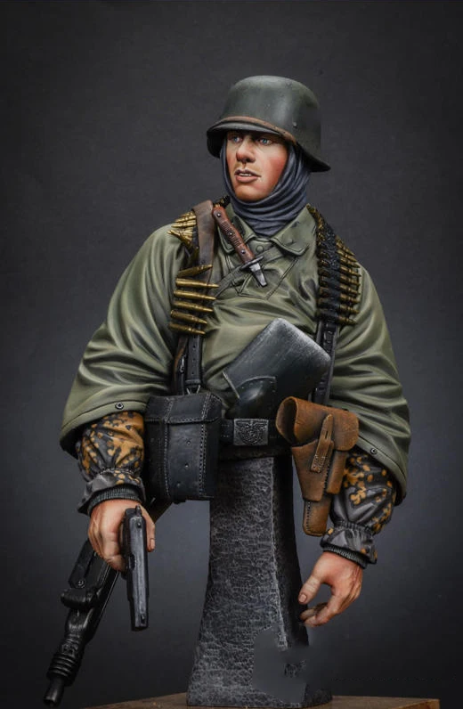 1/9 ancient man officer with base bust Resin figure Model kits Miniature gk Unassembly Unpainted
1/9 ancient man officer with base bust Resin figure Model kits Miniature gk Unassembly Unpainted