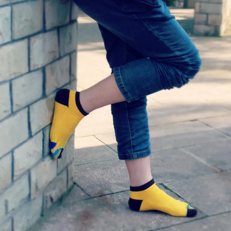Summer Sweat-absorbing Man's Short Tube Five Finger Socks Cotton Invisible 5 Toe Socks For Male Colorful
Summer Sweat-absorbing Man's Short Tube Five Finger Socks Cotton Invisible 5 Toe Socks For Male Colorful