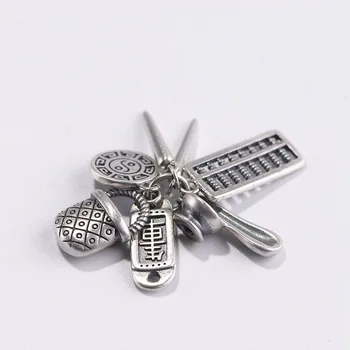 s925 silver restoring ancient ways is matte process children grasp treasure pendant accessories by hand 
s925 silver restoring ancient ways is matte process children grasp treasure pendant accessories by hand