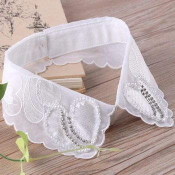 Decorative shirt lace Peter Pan Hollow women vintage pearl Black white bowknot lace fake collar Scallops Heart bead detachable
Decorative shirt lace Peter Pan Hollow women vintage pearl Black white bowknot lace fake collar Scallops Heart bead detachable