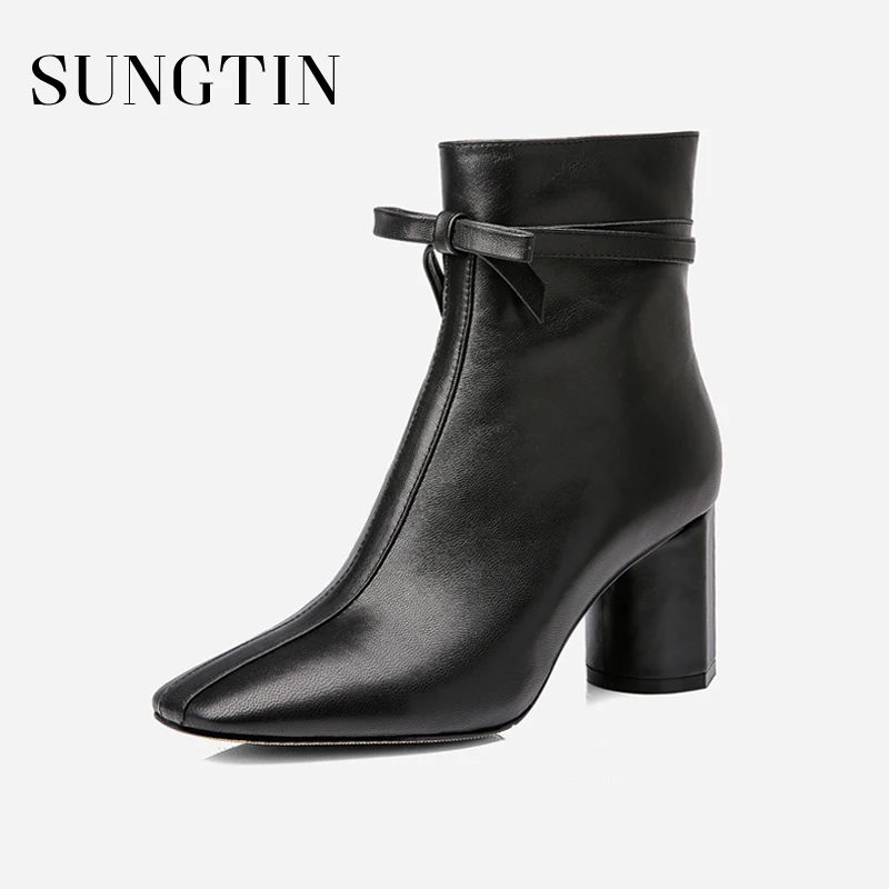 Sungtin Fashion Square Toe Butterfly-knot Ankle Boots Women Runway Shoes Chunky High Heels Basic Boots Lady Booties Autumn
Sungtin Fashion Square Toe Butterfly-knot Ankle Boots Women Runway Shoes Chunky High Heels Basic Boots Lady Booties Autumn