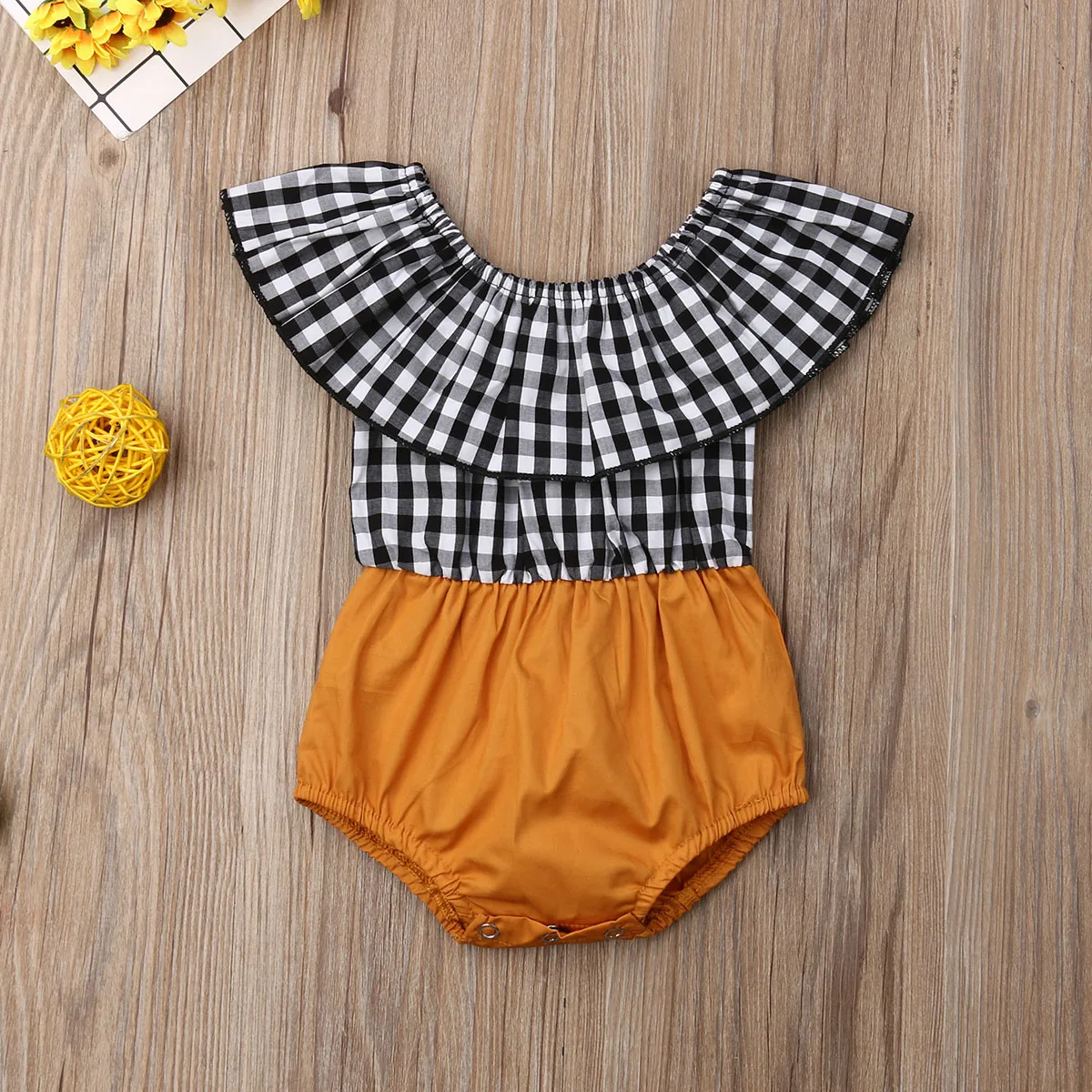 Baby Girl Clothes Summer Sleeveless Plaid Tops Solid Shorts Splicing Bodsuit Jumpsuit Outfits Clothes
Baby Girl Clothes Summer Sleeveless Plaid Tops Solid Shorts Splicing Bodsuit Jumpsuit Outfits Clothes