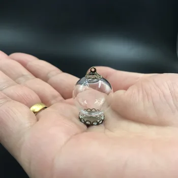 20x12mm Round Glass Pendant Memory Locket Globe Charm Bronze Metal Cap 12mm Opening Empty Wishing Bottle DIY Finding Gift 50pcs 
20x12mm Round Glass Pendant Memory Locket Globe Charm Bronze Metal Cap 12mm Opening Empty Wishing Bottle DIY Finding Gift 50pcs
