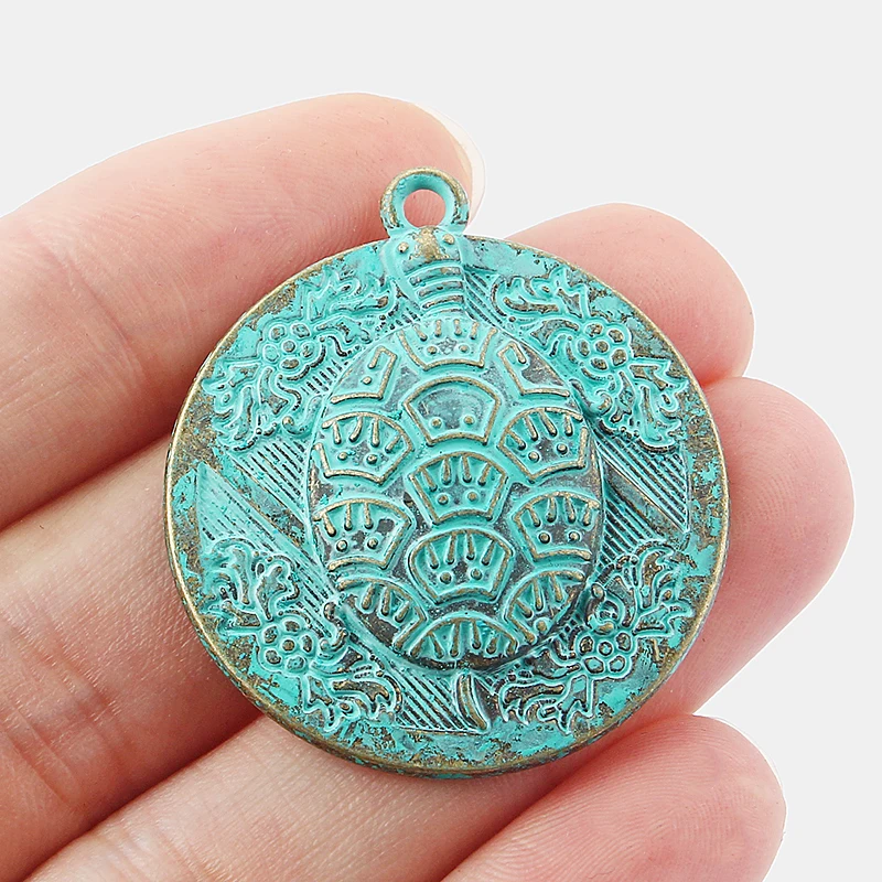 5Pcs Verdigris Patina Carved Tortoise Round Pendant For Jewelry Marking Statement Necklace Findings
5Pcs Verdigris Patina Carved Tortoise Round Pendant For Jewelry Marking Statement Necklace Findings