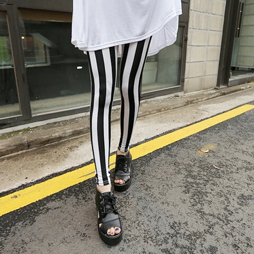 Hot Fashion Women's Black White Vertical Stripes Leggings Raps Skinny Pants 8MTK
Hot Fashion Women's Black White Vertical Stripes Leggings Raps Skinny Pants 8MTK