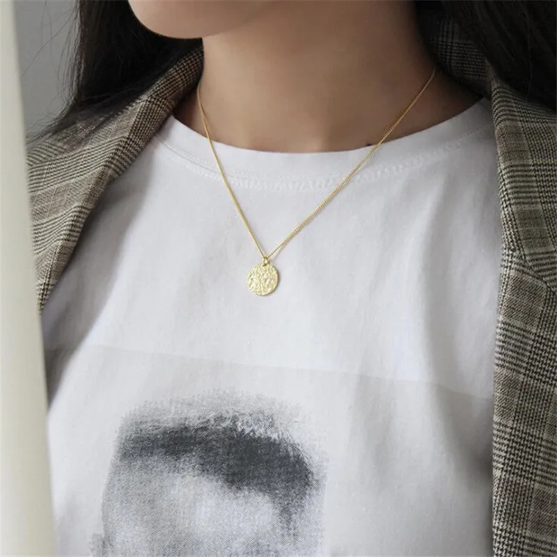 100% 925 Sterling Silver Jewelry Concave-convex Frosted Round Pendant Necklaces for Women
100% 925 Sterling Silver Jewelry Concave-convex Frosted Round Pendant Necklaces for Women