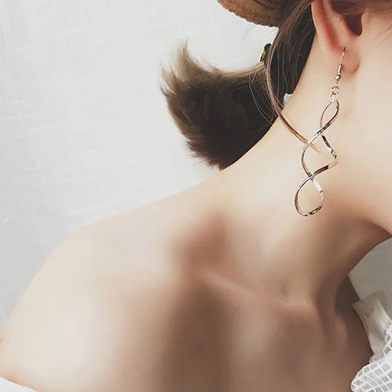 Spiral Curled Earring 2018 Design Sense of Wave Curve Dangle Earrings for Women Earings Fashion Jewelry
Spiral Curled Earring 2018 Design Sense of Wave Curve Dangle Earrings for Women Earings Fashion Jewelry