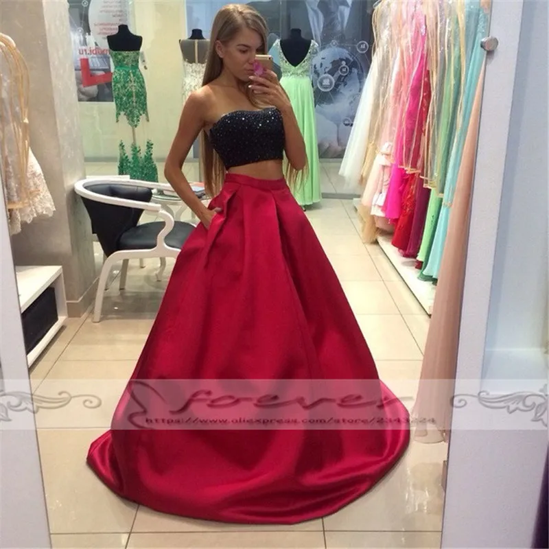 Beautiful Black Crystal Beaded Strapless A-Line 2 Pieces Prom Dresses 2019 Fashion Burgundy Floor Length Satin Party Gown Custom
Beautiful Black Crystal Beaded Strapless A-Line 2 Pieces Prom Dresses 2019 Fashion Burgundy Floor Length Satin Party Gown Custom
