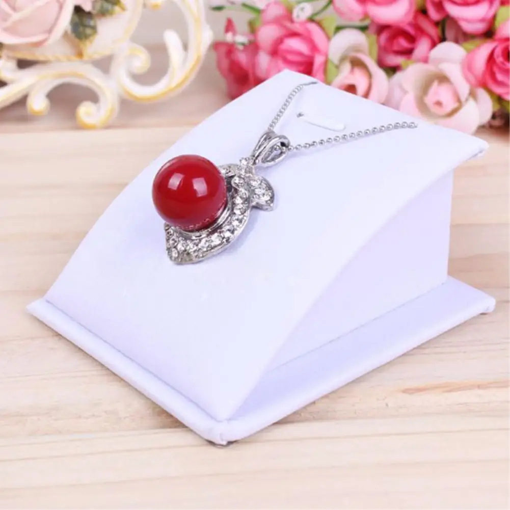 Cheap Mini White PU Necklace And Pendant Jewellery Display Stand Tools Holder EQC145
Cheap Mini White PU Necklace And Pendant Jewellery Display Stand Tools Holder EQC145
