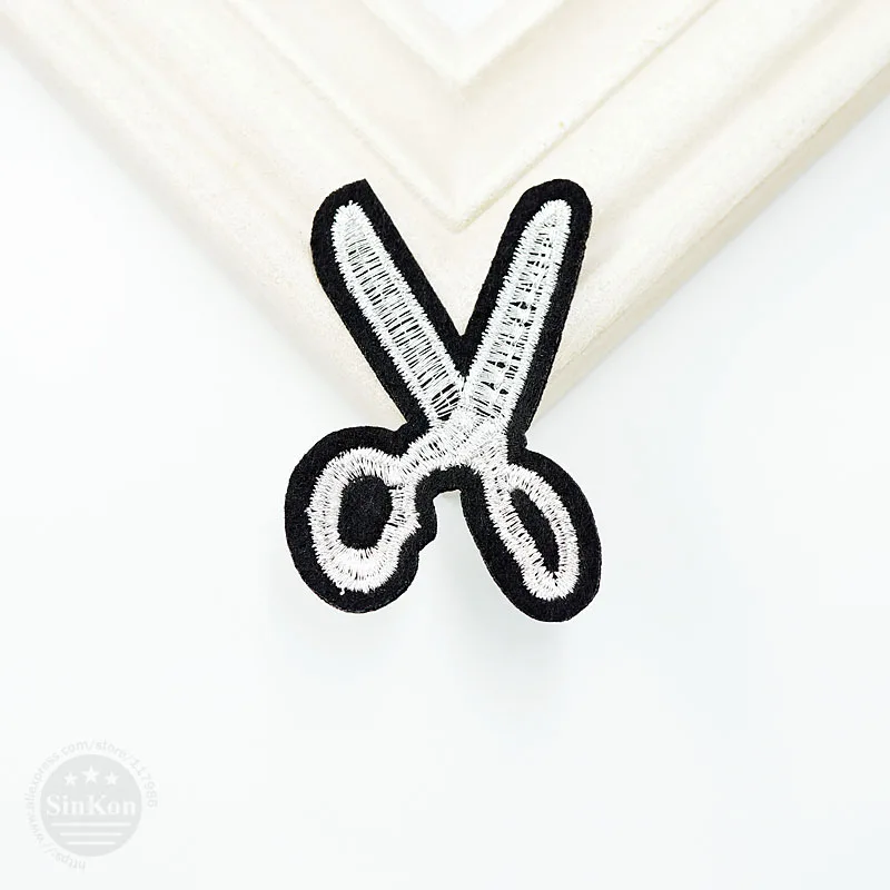 Scissors(Size:3.7x5.5cm) DIY Cloth Badges Mend Decorate Patch Jeans Bag Clothes Apparel Sewing Decoration Applique Patches Badge
Scissors(Size:3.7x5.5cm) DIY Cloth Badges Mend Decorate Patch Jeans Bag Clothes Apparel Sewing Decoration Applique Patches Badge