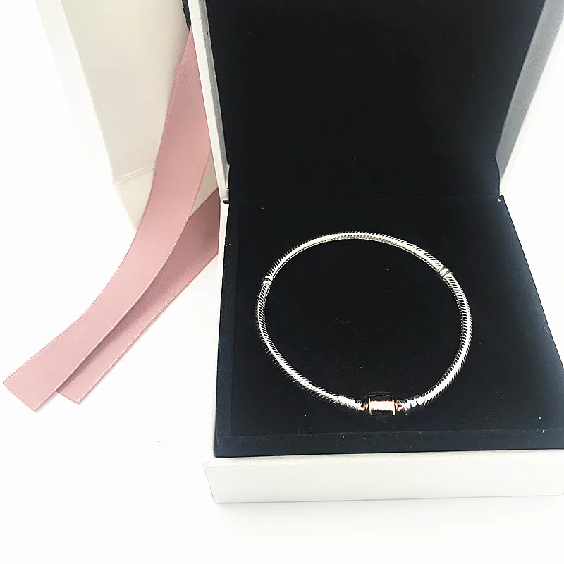 NEW Perfect logo Charm Engraved S925 Sterling Silver Moments bangle Charms Bracelet Rose Clasp Chain for women jewelry gift,1pz
NEW Perfect logo Charm Engraved S925 Sterling Silver Moments bangle Charms Bracelet Rose Clasp Chain for women jewelry gift,1pz