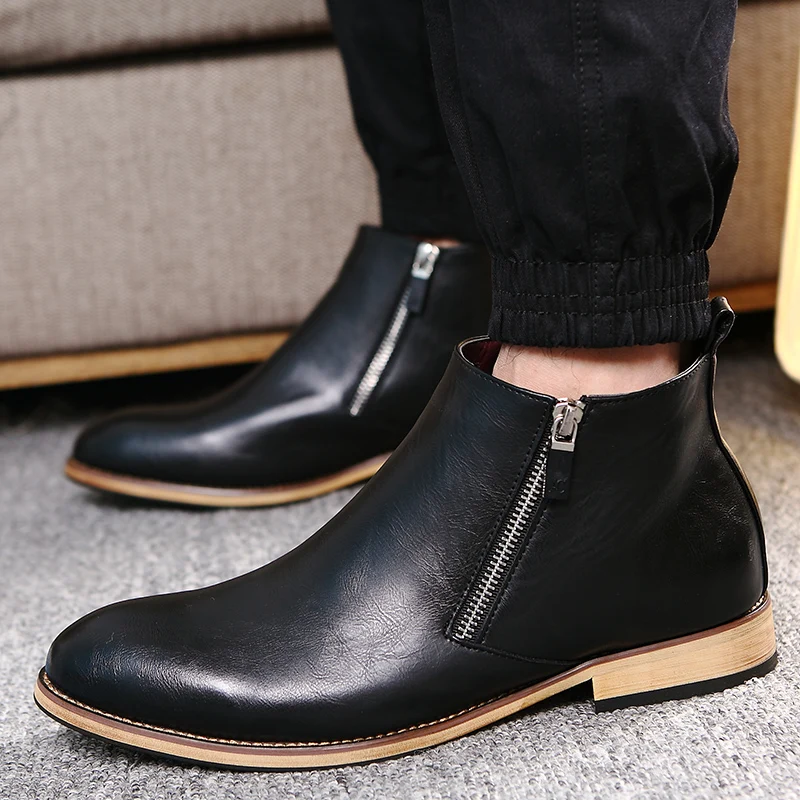 New Fashion business Leather Shoes Men Vintage comfortable men boots Moccasins Non-slip Super working Hot Flats shoes w5
New Fashion business Leather Shoes Men Vintage comfortable men boots Moccasins Non-slip Super working Hot Flats shoes w5