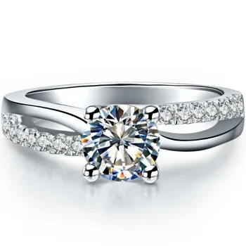 D Color VVS1 6.5mm Original test positive Moissanite Engagement Ring For Woman Solid 18K White Gold Ring For fiancee
D Color VVS1 6.5mm Original test positive Moissanite Engagement Ring For Woman Solid 18K White Gold Ring For fiancee