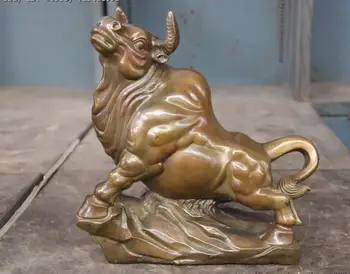 China Copper Bronze FengShui Zodiac Ox Oxen Cow Cattle Bull Bovine Animal Statue
China Copper Bronze FengShui Zodiac Ox Oxen Cow Cattle Bull Bovine Animal Statue