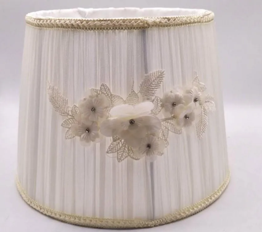 E27 modern lamp shade is suitable for decorative lamp shade with decorative pattern
E27 modern lamp shade is suitable for decorative lamp shade with decorative pattern