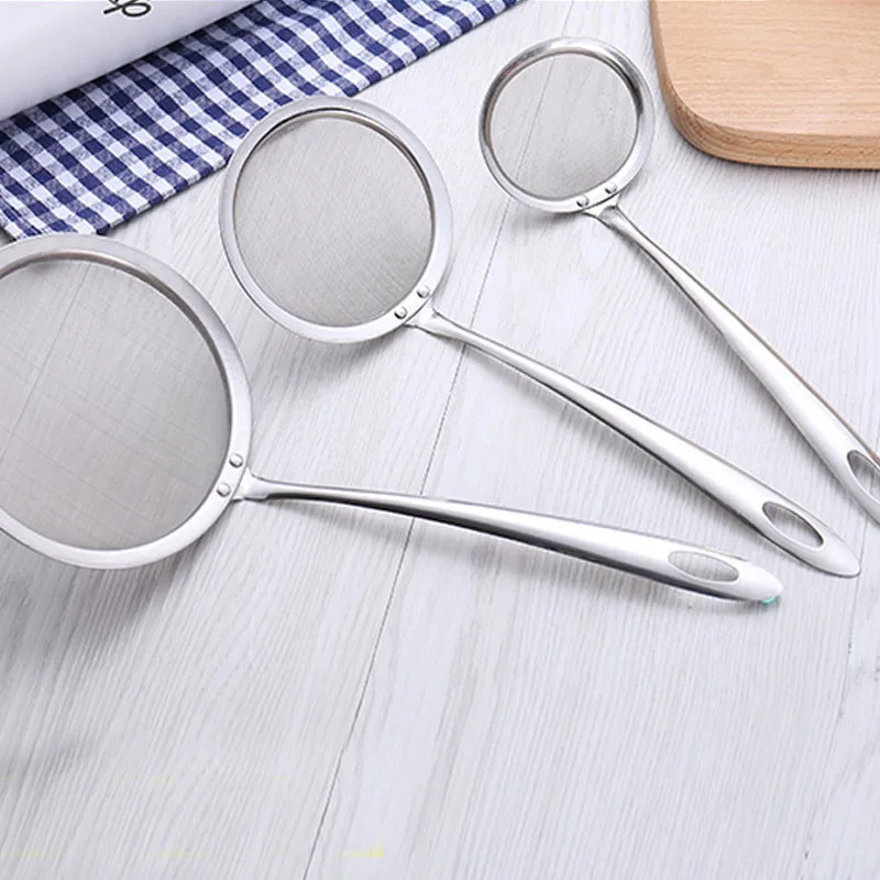 Three Size High Quality Stainless Steel Handheld Wire Fine Mesh Oil Strainer Durable Flour Sifter Sieve Colanders Free Shipping
Three Size High Quality Stainless Steel Handheld Wire Fine Mesh Oil Strainer Durable Flour Sifter Sieve Colanders Free Shipping