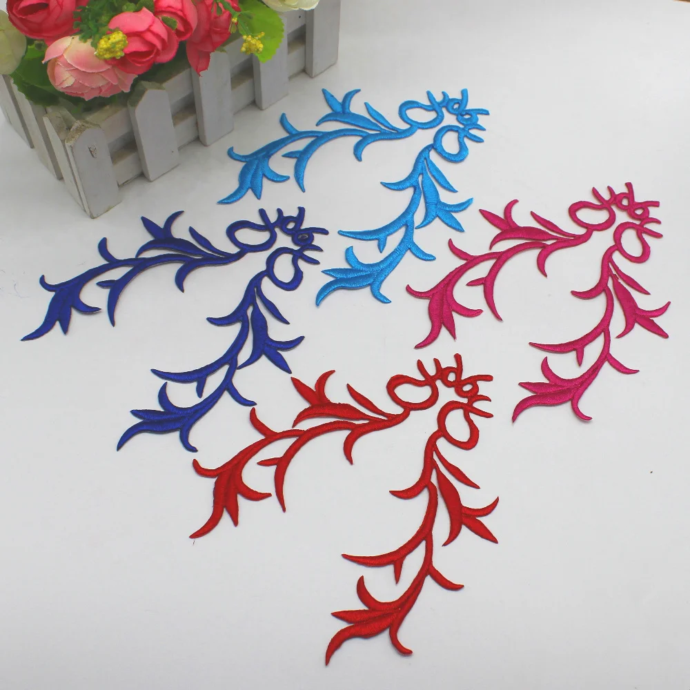 YACKALASI 10 Pieces/lot Gold Metallic Embroidery Cosplay Costume Appliqued Iron On Flower Gold And Silver 13*15cm 
YACKALASI 10 Pieces/lot Gold Metallic Embroidery Cosplay Costume Appliqued Iron On Flower Gold And Silver 13*15cm