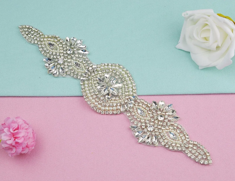 1 Piece Handmade Clear Glass Clear Crystal Rhinestone Applique Iron-On Sewing Crafts For Wedding Dress Bridal Sash Belt
1 Piece Handmade Clear Glass Clear Crystal Rhinestone Applique Iron-On Sewing Crafts For Wedding Dress Bridal Sash Belt
