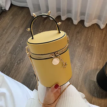 Simple Personalize Cylinder Bag 2019 Chain Rivet Handbag Fashion Chic Shoulder Crossbody Bag for Women Evening Clutch and Purse
Simple Personalize Cylinder Bag 2019 Chain Rivet Handbag Fashion Chic Shoulder Crossbody Bag for Women Evening Clutch and Purse