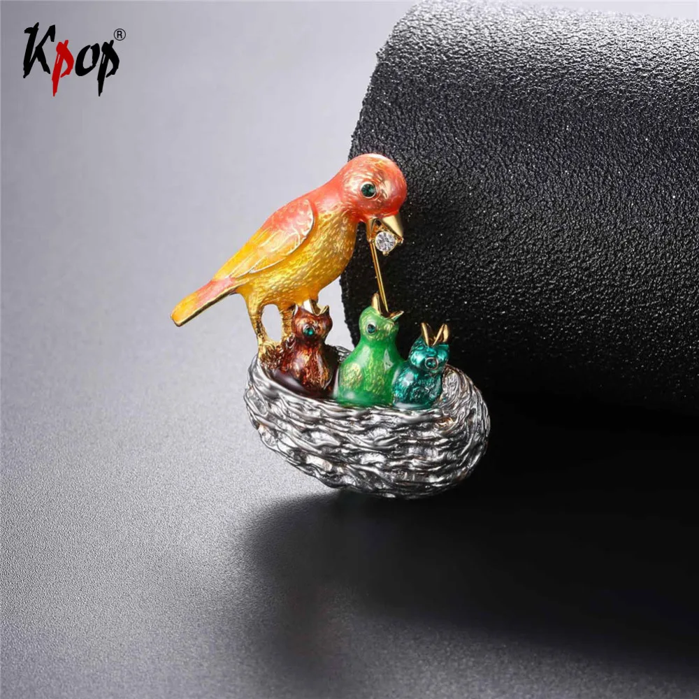 Kpop Brooches Austrian Rhinestone Mother Eagle Feeding Her Kids Birds Accessorie Gold Color Gift Pin Animal Jewelry Brooch B2722
Kpop Brooches Austrian Rhinestone Mother Eagle Feeding Her Kids Birds Accessorie Gold Color Gift Pin Animal Jewelry Brooch B2722