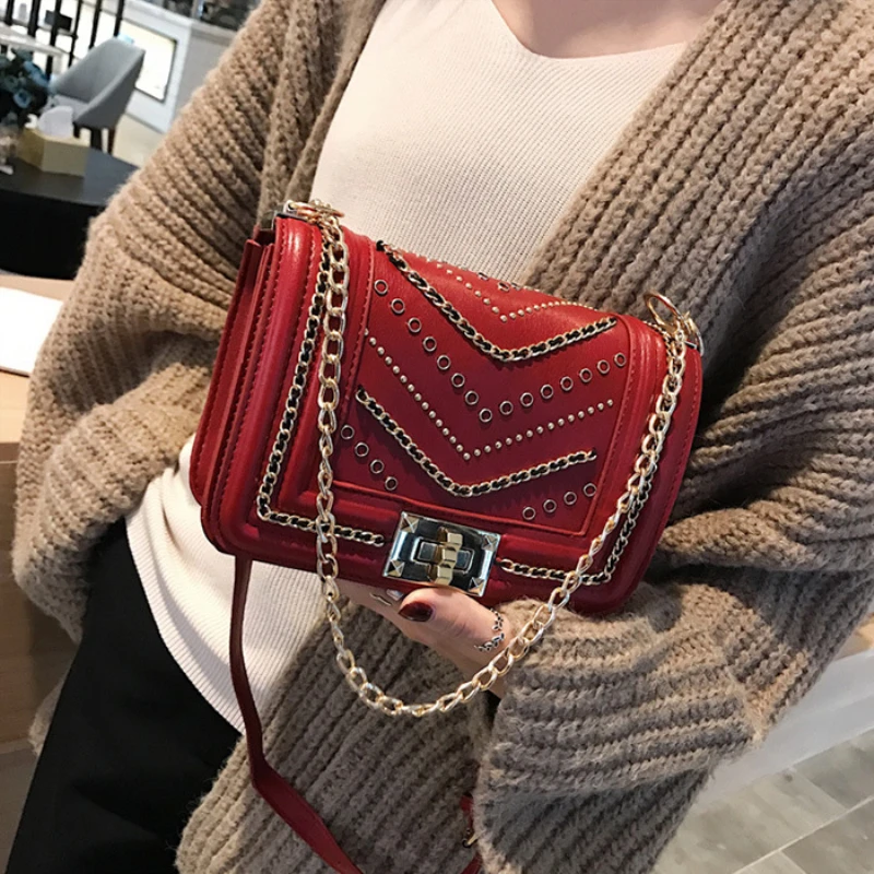 INS Style HOT Sale Bag Female 2018 New American&Europe Version Of The Women's Bag Fashion Rivet Small Fang Bao Retro Oblique Bag
INS Style HOT Sale Bag Female 2018 New American&Europe Version Of The Women's Bag Fashion Rivet Small Fang Bao Retro Oblique Bag