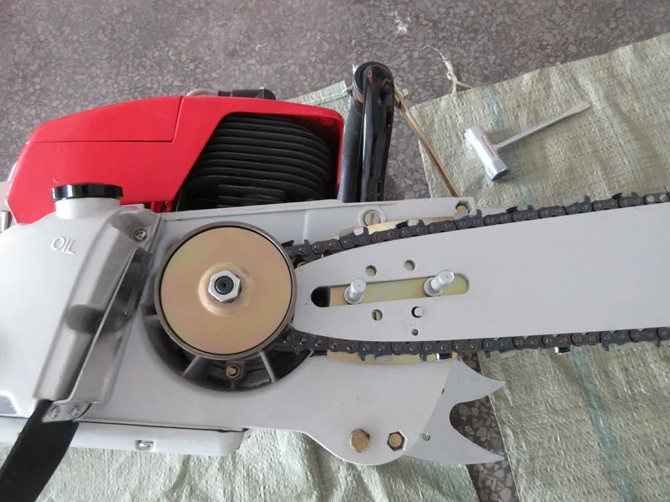 Strong power 105cc ,4.8kw ,Biggest power chain saw ,Gasoline chainsaw petrol saw with 36"Blade and chain
Strong power 105cc ,4.8kw ,Biggest power chain saw ,Gasoline chainsaw petrol saw with 36"Blade and chain