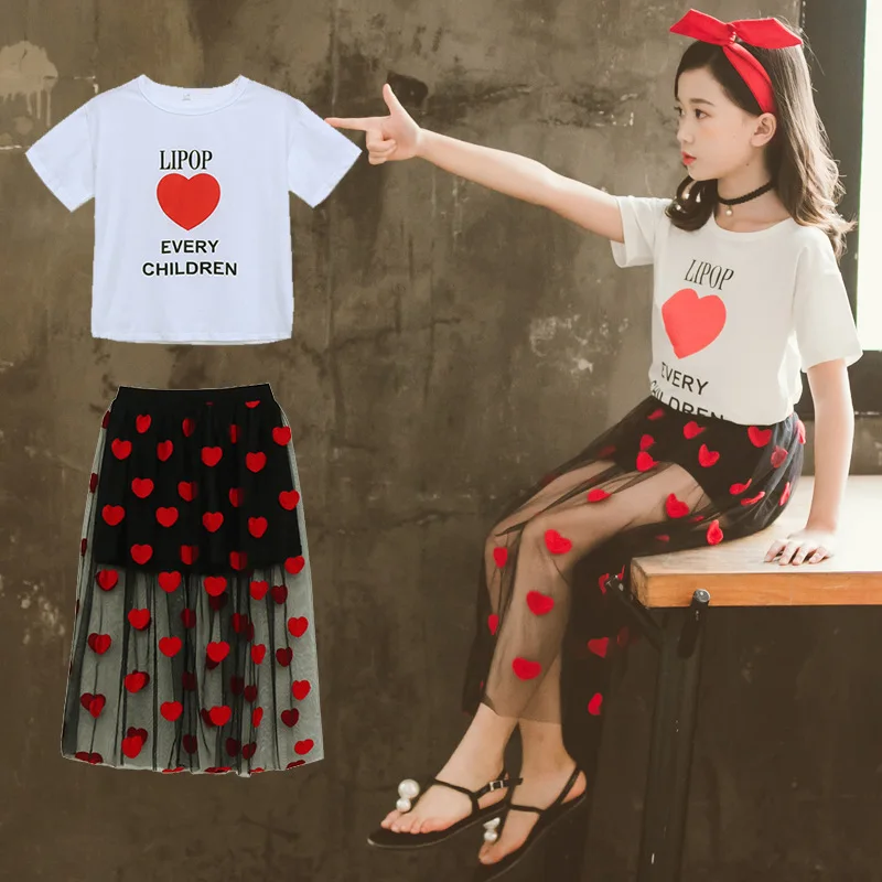 Girl's new summer love skirt set children's pure cotton T-shirt + two-piece set with two-color gauze skirt
Girl's new summer love skirt set children's pure cotton T-shirt + two-piece set with two-color gauze skirt
