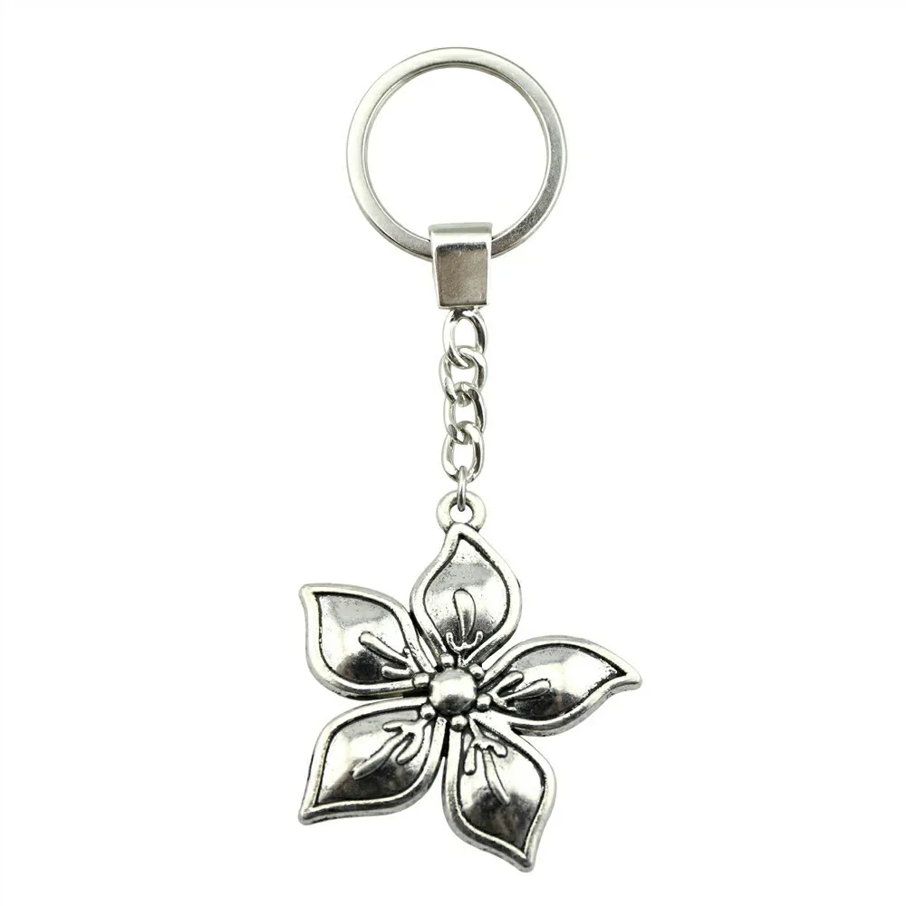 New Vintage Keychain 2 Colors Antique Bronze Antique Silver Color 33x31mm Flowers Pendant Key Chain Ring Holder Dropshipping
New Vintage Keychain 2 Colors Antique Bronze Antique Silver Color 33x31mm Flowers Pendant Key Chain Ring Holder Dropshipping