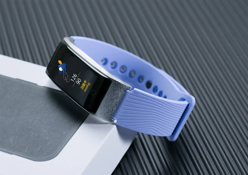 Image from the right Smart waterproof watch with pedometer. Smart waterproof watch with heart rate monitor of blue color Foto from the right Smart waterproof watch with pedometer. Smart waterproof watch with heart rate monitor of blue color