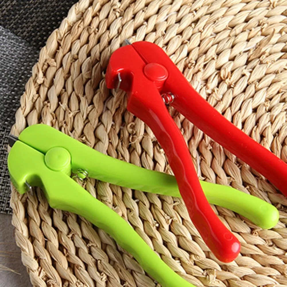 Multifunctional Clam Opener Seafood Clip Clam Opening Device Food Clip Practical Kitchen Cooking Tools
Multifunctional Clam Opener Seafood Clip Clam Opening Device Food Clip Practical Kitchen Cooking Tools