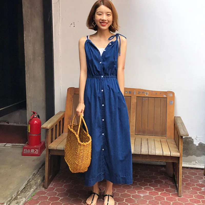 2018 Sexy Sleeveless Bow Strap Jeans Dress Women Single-Breasted Denim Beach Sundress Overall Dress Long Jeans V Neck Dresses
2018 Sexy Sleeveless Bow Strap Jeans Dress Women Single-Breasted Denim Beach Sundress Overall Dress Long Jeans V Neck Dresses