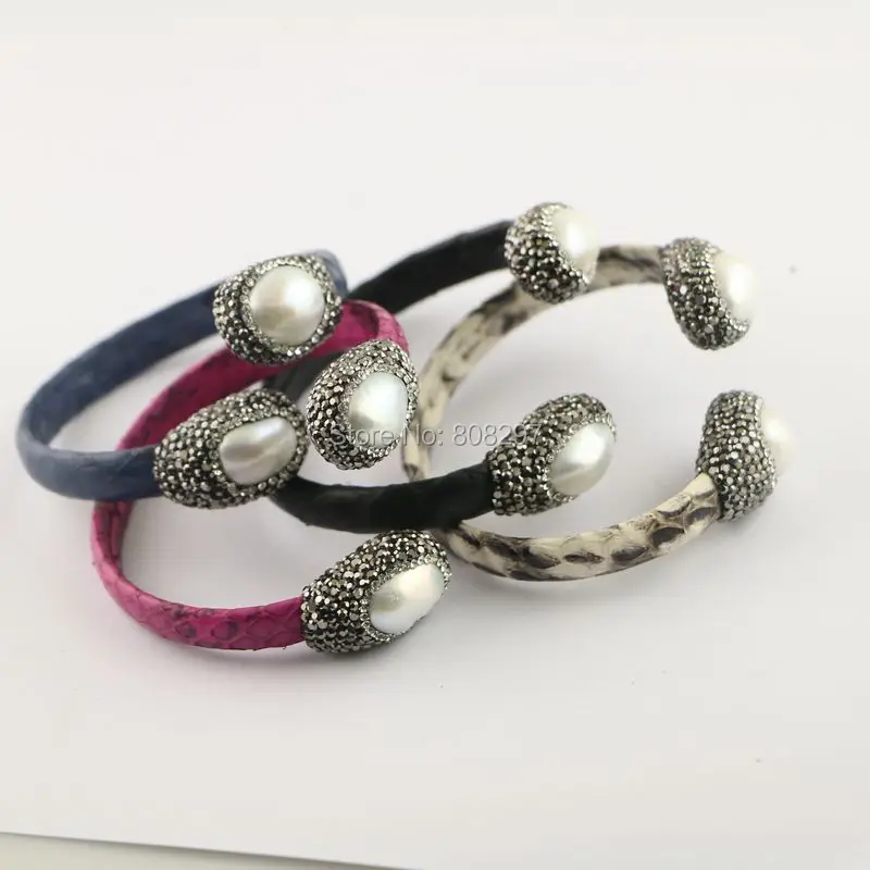 New 5Pcs Mixed Color Snake Leather & Freshwater Pearl with Pave Crystal Rhinestone, Charm Jewelry Cuff Bangle Bracelet
New 5Pcs Mixed Color Snake Leather & Freshwater Pearl with Pave Crystal Rhinestone, Charm Jewelry Cuff Bangle Bracelet