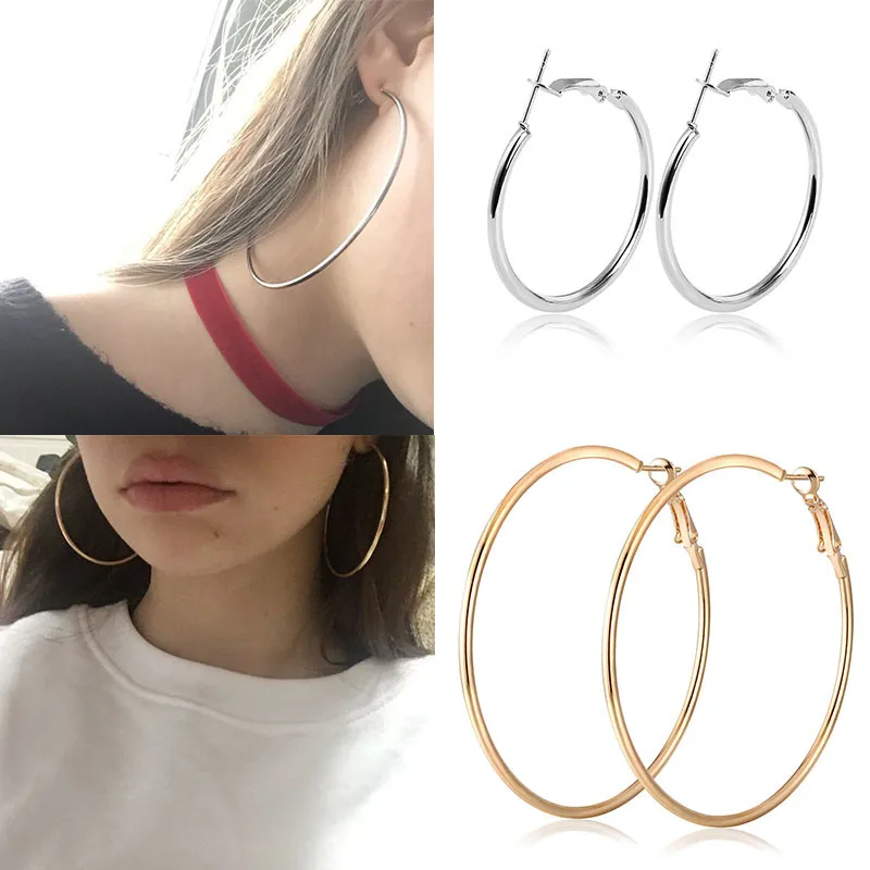 30-100MM Big Sexy Hoop Earrings for Women Simple Exaggerated Hoop Loop Smooth Round Female Ear Jewelry Girl Gifts
30-100MM Big Sexy Hoop Earrings for Women Simple Exaggerated Hoop Loop Smooth Round Female Ear Jewelry Girl Gifts