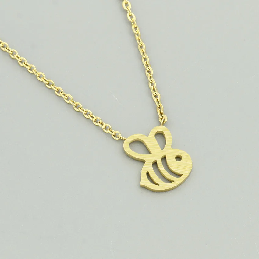 GORGEOUS TALE Green Delicate Design Insect Series Laborious Little Bee Pendant Necklace Women Stainless Steel Accessories
GORGEOUS TALE Green Delicate Design Insect Series Laborious Little Bee Pendant Necklace Women Stainless Steel Accessories