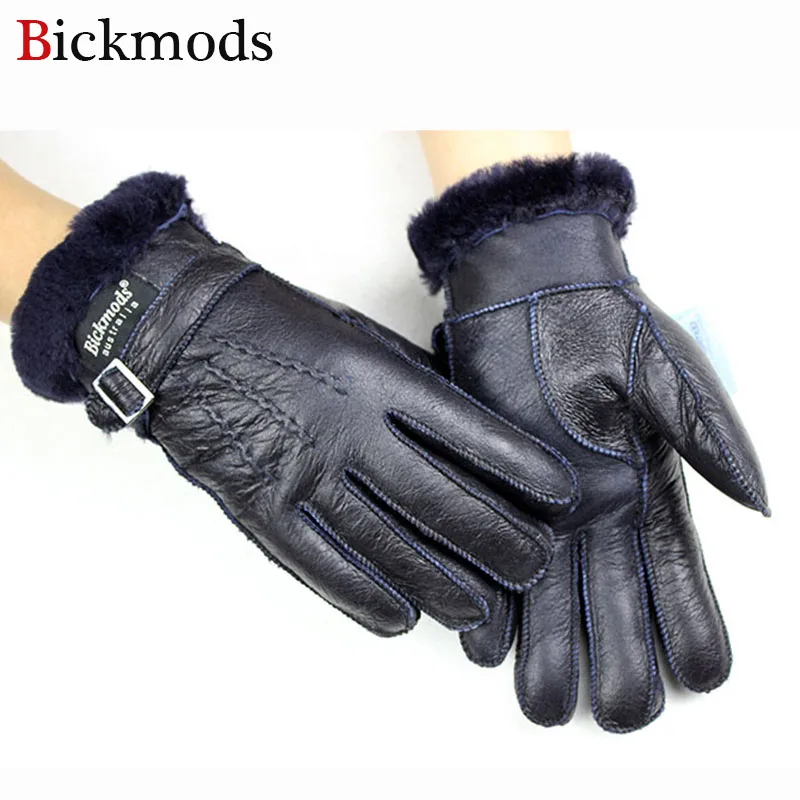 2018 new sheepskin fur gloves children wear metal button style thick winter wind warm students wear leather finger gloves
2018 new sheepskin fur gloves children wear metal button style thick winter wind warm students wear leather finger gloves