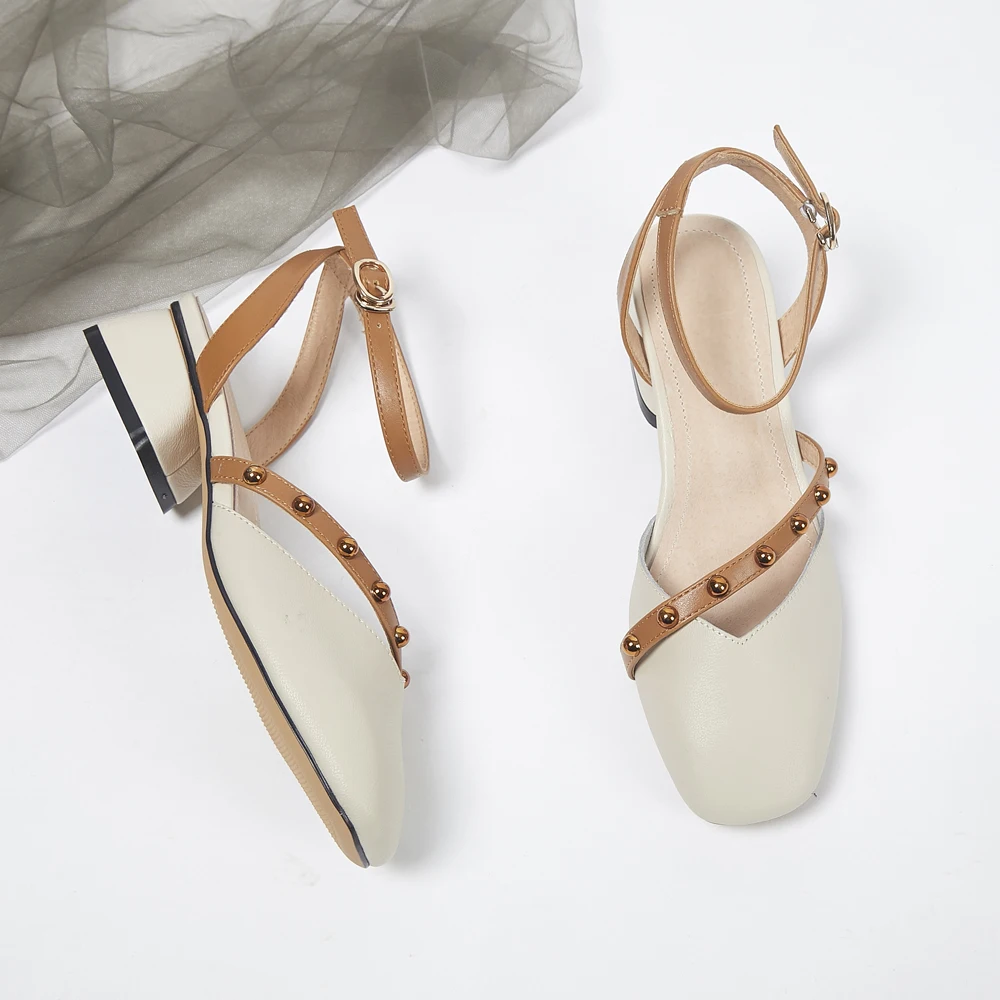 2019 new rivet toe cap sandals literary style rough with square head ladies word with sandals wholesale
2019 new rivet toe cap sandals literary style rough with square head ladies word with sandals wholesale
