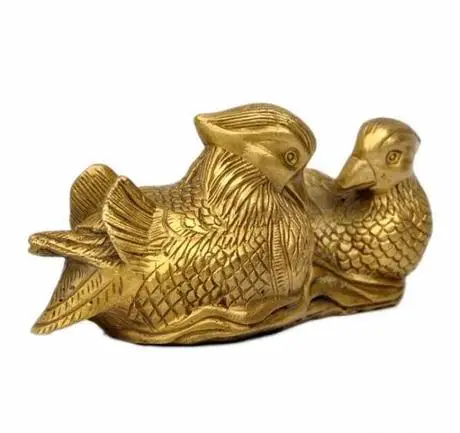 Feng Shui Ge light bronze ornaments Yuanyang water pure Feng Shui wedding wedding gifts to help couples harmony marriage
Feng Shui Ge light bronze ornaments Yuanyang water pure Feng Shui wedding wedding gifts to help couples harmony marriage