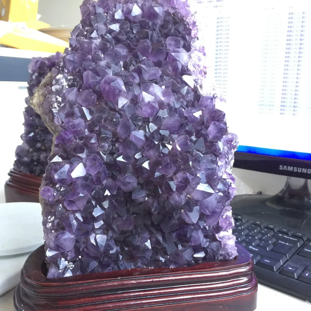 5.1kg Natural Deep Purply Amethyst Cluster Geode Specimen Decoration Crystal for Home
5.1kg Natural Deep Purply Amethyst Cluster Geode Specimen Decoration Crystal for Home