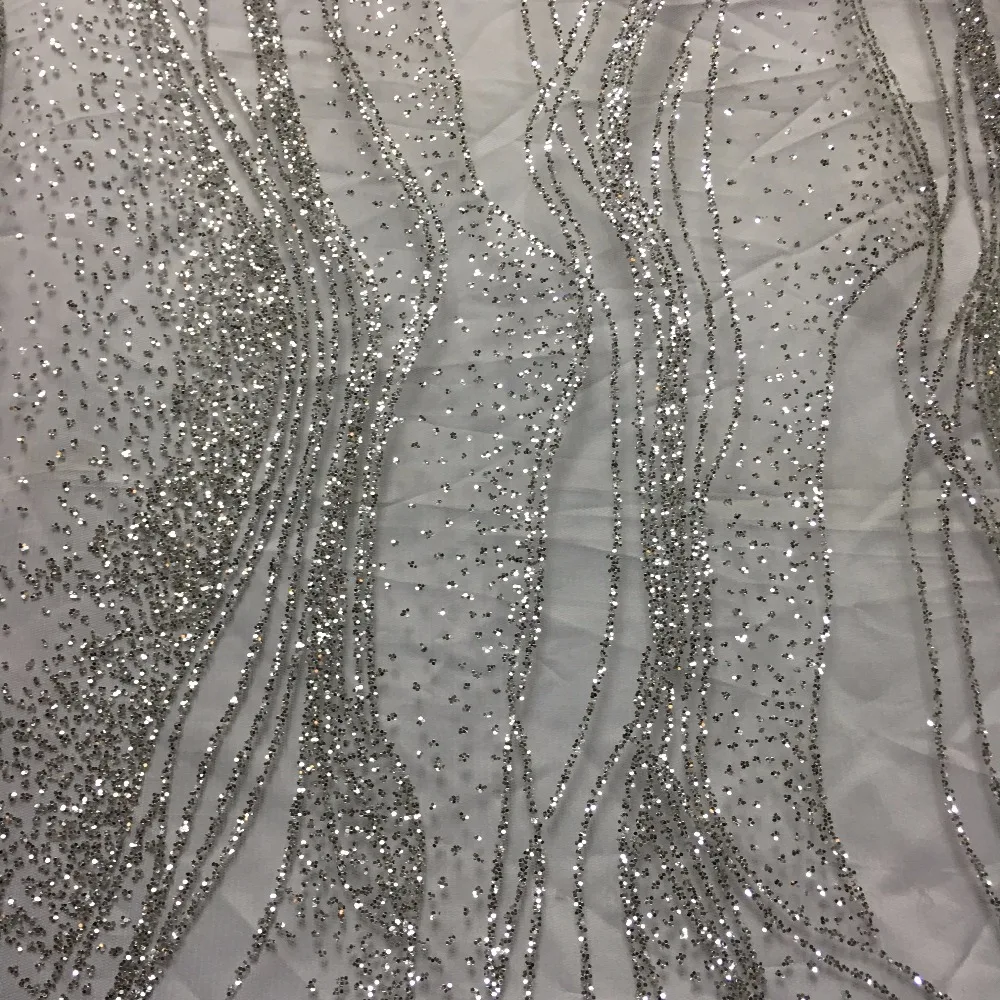 2017 Silver color glitter African Lace fabric with glitter Sequins High Quality mesh tulle Lace Fabric for dresses new design
2017 Silver color glitter African Lace fabric with glitter Sequins High Quality mesh tulle Lace Fabric for dresses new design