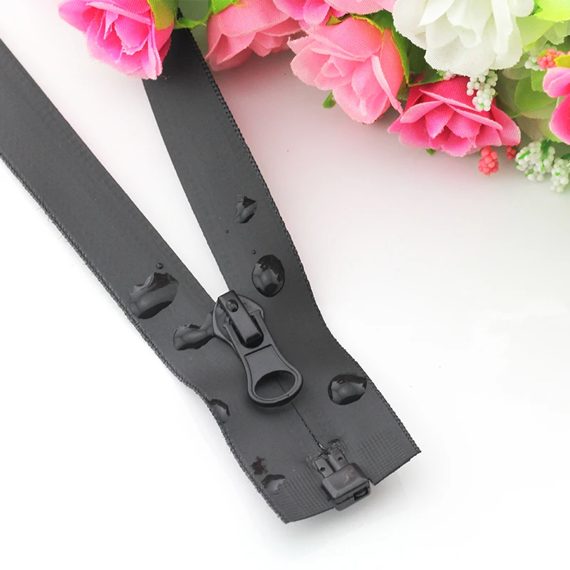 5# 15/18/20/50/55/60/65/70/75/80/85/90/95/100/120/150 open-end ECO waterproof plastic nylon zippers for garment outdoor jacket
5# 15/18/20/50/55/60/65/70/75/80/85/90/95/100/120/150 open-end ECO waterproof plastic nylon zippers for garment outdoor jacket