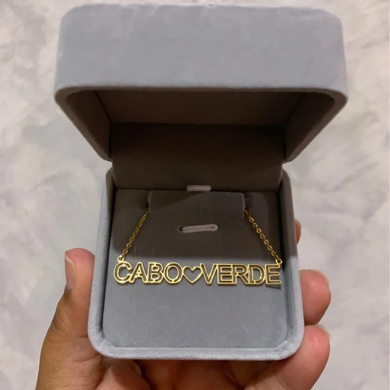 Personalized Custom Name Necklaces Pendants Hollow Nameplate Jewelry 2019 Collier Femme Cut Out Letter Necklace Friendship Gifts
Personalized Custom Name Necklaces Pendants Hollow Nameplate Jewelry 2019 Collier Femme Cut Out Letter Necklace Friendship Gifts