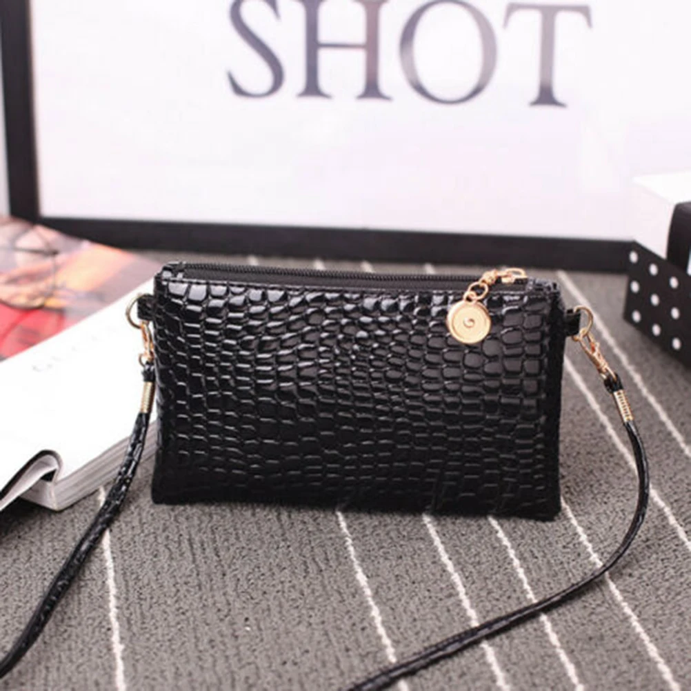 Women Shoulder Bag Crocodile Pattern Clutch Tote Messenger Mini PU Leather Crossbody Bag Coin Purse Mobile Phone Bag
Women Shoulder Bag Crocodile Pattern Clutch Tote Messenger Mini PU Leather Crossbody Bag Coin Purse Mobile Phone Bag