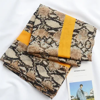 women fashion designer scarf luxury brand snake print scarf female autumn spring Snood Muslim Sjaal Head Wrap 
women fashion designer scarf luxury brand snake print scarf female autumn spring Snood Muslim Sjaal Head Wrap