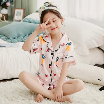 Newset Girls Pajamas Sets 2019 Summer Short Sleeve Children's Sleepwear Set Silk Pajamas Girls Pyjamas Sets for Kids Nightwear
Newset Girls Pajamas Sets 2019 Summer Short Sleeve Children's Sleepwear Set Silk Pajamas Girls Pyjamas Sets for Kids Nightwear