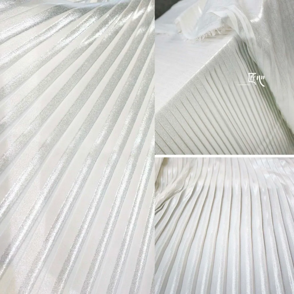 50cm*155cm/piece Hot gold silver white black pleated stripe pleated chiffon printed dress wedding dress designer fabrics autumn
50cm*155cm/piece Hot gold silver white black pleated stripe pleated chiffon printed dress wedding dress designer fabrics autumn