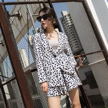 2018 Time-limited Polyester Full Single V-neck Europe And The Summer New Suit Wave Point Shorts A Buckle Two Sets Of Women
2018 Time-limited Polyester Full Single V-neck Europe And The Summer New Suit Wave Point Shorts A Buckle Two Sets Of Women