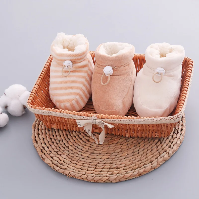 Baby Color Cotton Velvet Shoes Newborn Children Thickening Plus Velvet Foot Cover Soft Bottom Baby Shoes Dark Brown White Stripe
Baby Color Cotton Velvet Shoes Newborn Children Thickening Plus Velvet Foot Cover Soft Bottom Baby Shoes Dark Brown White Stripe