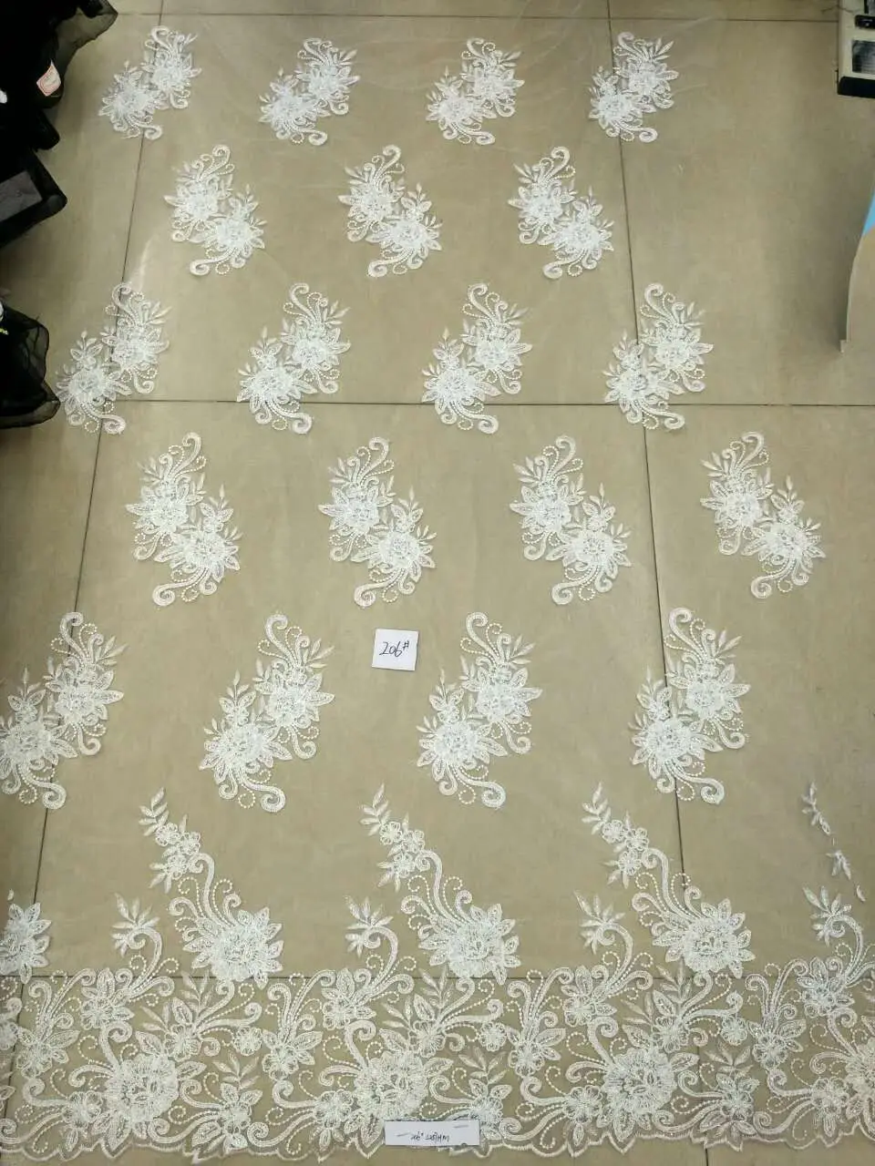 White color beads african high quality french tulle lace fabric 2016 new arrival african beaded lace fabric
White color beads african high quality french tulle lace fabric 2016 new arrival african beaded lace fabric
